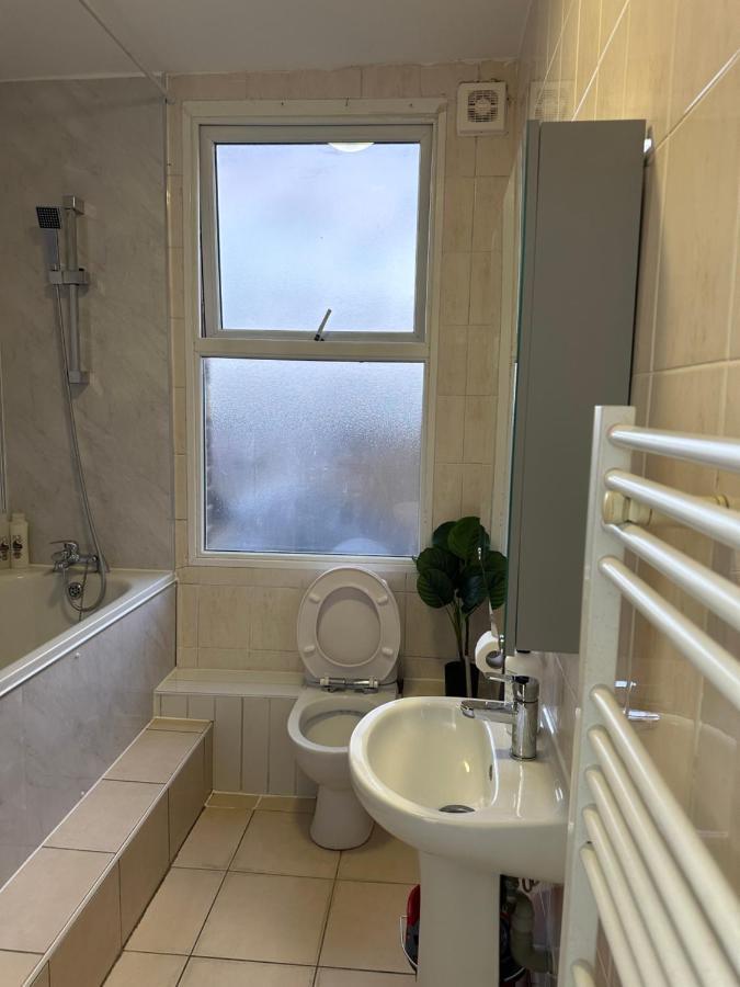 Beautiful Studio Apartment No4 Forest Road Londen Buitenkant foto