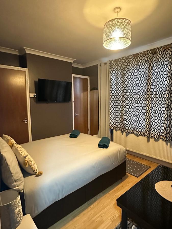 Beautiful Studio Apartment No4 Forest Road Londen Buitenkant foto